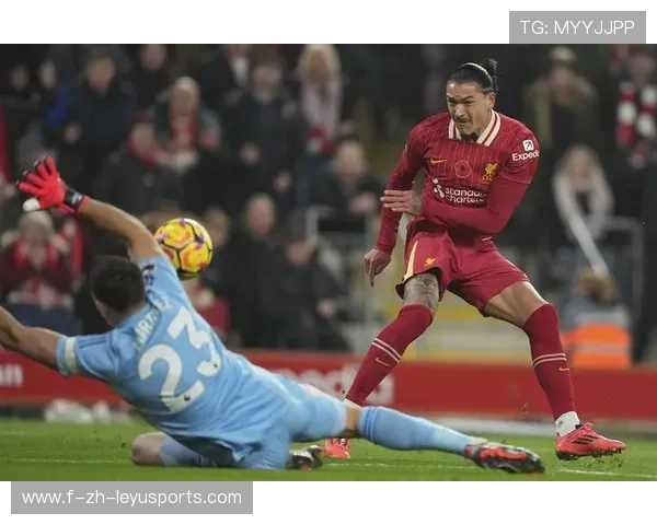 利物浦弧顶远射数次造成守门员惊慌
